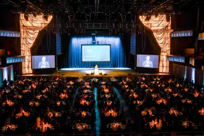 Picture from Washington Business Hall of Fame
